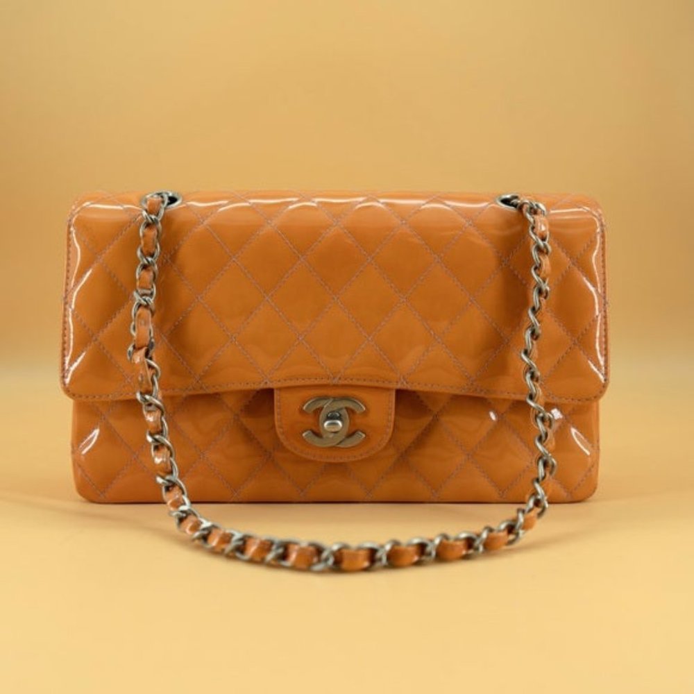 Chanel Classic Medium